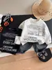 Conjunto de Sudadera y Jeans para Niños de Primavera y Otoño, Conjunto de Dos Piezas con Parche de Letras en la Manga Estilo Coreano, Ropa Infantil Casual a la Moda