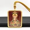 Acero de Titanio Pintado a Mano Dorado-Cinabrio Thangka Cinco Ancianos Ocho Santos Patronos Dios Amarillo de la Riqueza Zorro Hada Doble Cara Cinabrio Thangka Collar