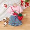 Traje de Verano para Niñas 2026 de Manga Corta, Camiseta con Cuello Redondo y Estampado de Fresas, Shorts de Mezclilla con Fresas, Traje para Niñas y Niños de Edad Media