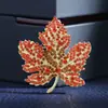 Broche de Novo Estilo para Mulheres, Broche de Folha de Bordo de Luxo de Alta Qualidade, Alfinete Anti-Exposição, Acessório de Fixação para Terno, Acessório de Roupa, Pin de Lapela