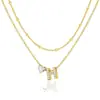 Amazon Diseño de Nicho Sentido Acero Inoxidable 26 Letras Incrustaciones de Diamante Amor Collar en Capas Letra Inicial Cadena Doble Clavícula