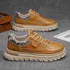 Sapatos masculinos de workwear estilo britânico retrô, nova moda masculina outono 2026, versáteis e modernos, tênis casuais de sola grossa