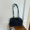 Bolsa de Ombro Retro Cor Sólida 2026 Nova Grande Capacidade Bolsa de Mão Bolsa Casual para Mulheres Bolsa Versátil para o Dia a Dia