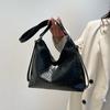 Primavera e verão retro grande capacidade bolsa feminina 2025 nova mochila de deslocamento casual bolsa de ombro
