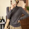 Nova Camada Base de Tricô Feminina com Gola Meia-Alta e Borda de Fungo Preto, Brilho Fino, Macia e Lisa, Caimento que Emagrece, Manga Longa, Estilo Elegante