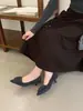 Nuevos Zapatos de Tacón Alto de Punta Aguda Estilo Retro Otoño 2025 para Mujer de Gamuza Slip-On Versátiles para el Trabajo