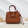 Moda europeia e americana mini bolsa de platina pingente transfronteiriça de alta qualidade bolsa para fone de ouvido acessórios para pendurar chaveiro de carro porta-moedas atacado