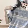 2024 nueva camiseta interior de primavera y verano holgada estilo chica hot occidental a rayas manga corta top bordado para mujer