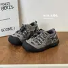 Nuevos Zapatos Casuales para Niños Primavera 2026 Moda Cordón Punta Cerrada Anti-Pateo Tenis para Bebé Niños y Niñas Zapatos Individuales