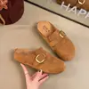Pantuflas rojas tipo slip-on Birkenstock para mujer, nuevo modelo otoño e invierno, pantuflas de punta cerrada con suela gruesa y acabado de gamuza, zapatos slip-on súper populares 2026
