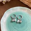 Brincos de pérola com pingente de gota d'água estilo coreano, brincos de moda requintados de nicho, brincos simples e versáteis, elegantes e estilosos