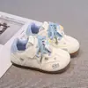 Tenis para niños, unisex, colección otoño 2026, zapatos casuales transpirables con cierres de velcro, estilo coreano, zapatillas ligeras para correr, tenis blancos