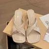 Chinelos Franceses com Salto Anabela e Solado Grosso para Mulheres, Novos Sandálias Super Populares de Salto Alto para Primavera e Verão 2026, Sandálias de Praia para Férias