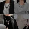 Cadena de collar con colgante de oso alfabético japonés y coreano para otoño/invierno, cadena hip-hop de estilo ins de moda para suéteres, accesorio decorativo para hombres y mujeres