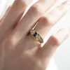 Nuevo Anillo de Aleación para Mujer con Zafiro Rojo Incrustado Anillo Único de Moda Transfronteriza para Boda Anillo con Índice de Diamante