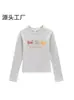 Camiseta Branca e Cinza com Ombro Reto, Gola Redonda e Manga Longa para Mulheres, Nova Estampa de Desenho Animado 2026, Top Versátil Slim-Fit que Rejuvenesce