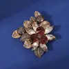 Broche de Flor Retrô Europeu e Americano para Mulheres, Corsage de Cristal de Moda Exquisito, Luxo Acessível, Design Sofisticado, Acessórios de Pin de Nicho