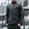 [Fabricante] Chaqueta de Cuero Nueva 2025 para Hombre Primavera Estilo Coreano Ajustada con Solapa Chaqueta Superior para Hombre Resistente al Viento Casual