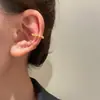 Clip para Oreja de Aleación Plata Rota con Diseño Nicho de Lujo Ligero y Sentido del Diseño sin Agujeros en las Orejas para Mujer Elegante Personalizado Simple Dulce Cool Aretes Aretes para Mujer