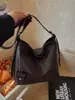 Bolsa Saco Estilo Coreano Nicho Padrão Trançado Preguiçoso para Mulheres, Nova Bolsa de Ombro Transversal Tendência Fashion para o Dia a Dia