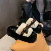 Elegantes y versátiles pantuflas peludas para mujer, perfectas para usar en exteriores, nueva colección otoño/invierno 2026, suela gruesa, que aumentan la altura, pantuflas de felpa estilo coreano para el hogar, de moda