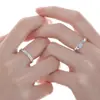 Anillos de Pareja de Plata de Ley S925 con Trébol de Cuatro Hojas Luminoso al por Mayor Estilo Nuevo Lujo Ligero Anillos de Esmalte de Gama Alta Joyería para Hombres y Mujeres
