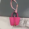 Colgante de Bolsa de Cesta de Verduras Mini, Colgante Exquisito para Llavero de Coche, Monedero Pequeño Lindo, Joyería Creativa para Bolsa de Auriculares