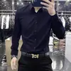 Camisa casual de manga larga para hombre, marca francesa de alta gama, sin planchado, versátil para negocios, suave como la seda, con caída, corte slim, sin planchado