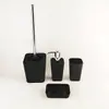 Artículos de tocador de baño de fábrica, cepillo de inodoro de cuatro piezas, dispensador de jabón, boquilla, taza, bandeja de jabón, aerosol, pintura de goma suave