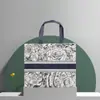 Sacolas TNT Personalizadas para Lojas de Roupas, Sacolas de Compras Impermeáveis para Roupas, Sacolas Tote Bag TNT, Sacolas Ecológicas Estampadas em Cores em Estoque