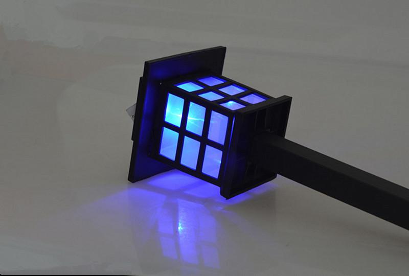 2369758030_2136368103