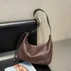 2026 Nuevo Modelo de Gama Alta Piel de Vaca de Primera Capa Bolso de Nicho en Forma de Media Luna Cuero Genuino para Hombro Versátil de Viaje Debajo del Brazo Cruzado Bolso para Mujer