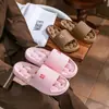 Pantuflas de Baño para Mujer Interior Casa 2025 Nuevas Baño Antideslizantes Eva Suela Gruesa Recortadas Sandalias con Aberturas para Mujer Verano