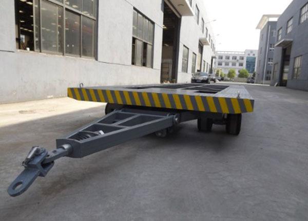 集装箱专用拖车2