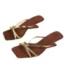 Sandalias de Cuña con Pedrería Otoño 2026 para Mujer, Punta Cuadrada, Pinza para Dedo del Pie, Vintage, Lujo Ligero, de Tacón Alto, Punta Abierta
