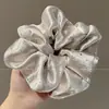 Goma para el pelo scrunchie floral vintage para mujer, accesorio para el pelo de estilo casual y de alta gama, nuevo modelo 2026 para moño