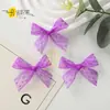 Venta al por mayor de medias y zapatos con lazo de encaje, sombreros, accesorios para el cabello para niños, accesorios de ropa, lazos hechos a mano.