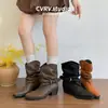 Botines retro de punta, plisados, para mujer, nueva colección otoño/invierno, con hebilla de cinturón, estilo vaquero occidental, tacón grueso, botas de montar