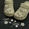 Zapatos con Agujeros DIY Charms para Zapatos Estrella Rosa Lazo Nueva Hebilla de Zapato Estrella de Pedrería Accesorios Decoraciones de Moda
