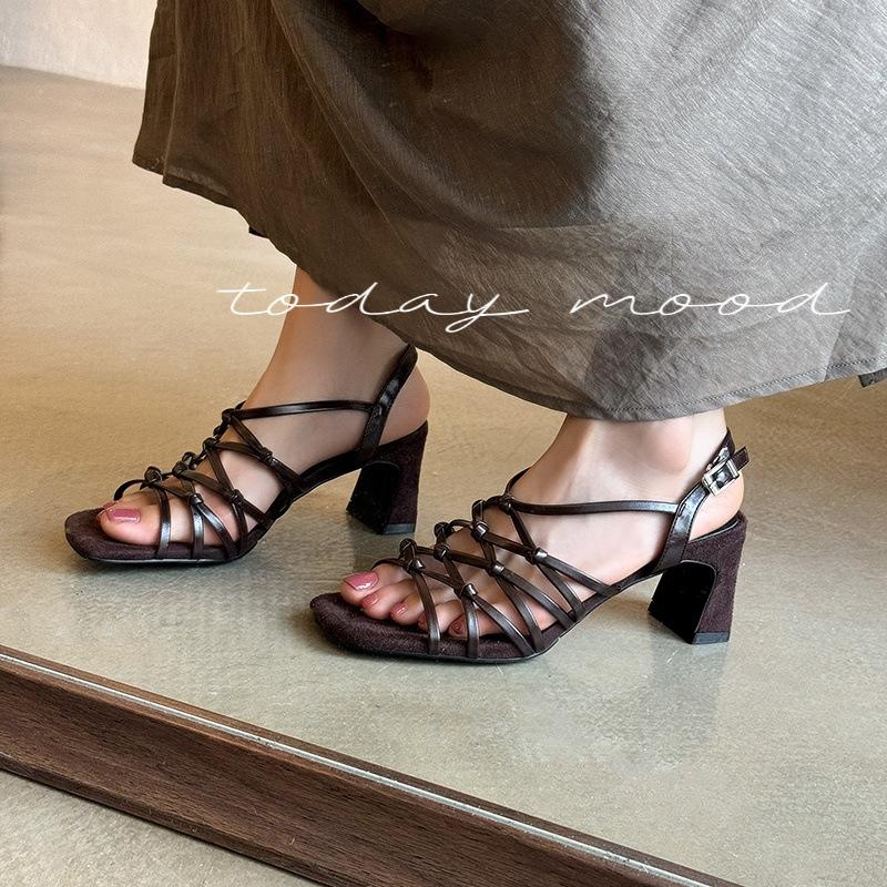 e16b2e91464ba827a9d8_43.jpg
