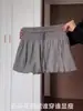 2025 Petite Miu Calça Saia Curta Floral Preta para Mulheres Plus Size Outono Casual Esportiva Bufante Linha A