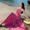 Deslumbrante Vestido Rosa Irregular e Fluido Inspirado na Dopamina com Cauda, Vestido Longo Sem Alças, Vestido de Fada Festivo que Melhora a Ambiência