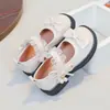 Sapatos Pequenos de Couro para Meninas 2026 Primavera/Verão Novos Estilo JK Britânico Doce Combinando com Saias Crianças Médias e Grandes Meninas Sapatos Mary Jane Simples