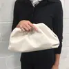 Venta Directa del Nuevo Bolso Nube Am Ahige, Bolso de Hombro Tipo Dumpling para Mujer de Piel de Vaca Suave