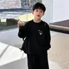 Camiseta de Manga Larga Transpirable de Algodón Puro para Niños de Primavera y Otoño Colección Otoño 2026 Moda Infantil Camiseta de Cuello Redondo para Niños Mayores