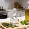 Jarrón de Vidrio Transparente de Sodio-Calcio Personalizado Transfronterizo Botella de Aceite de Vidrio para Cocina con Líneas Verticales y Diseño en Relieve de Diamante para Uso Doméstico