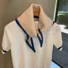 Bufanda Triángulo Tejida en Punto Cruz con Borde Contrastante Estilo Coreano para Mujer, Calentador de Cuello Versátil, Pañuelo Pequeño, Chaleco Pequeño Elegante