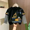 Camiseta de manga comprida 100% algodão para meninos, coleção primavera e outono 2026, novo estilo, gola redonda, roupas infantis, top com visual em camadas para bebê menino, camiseta de baixo