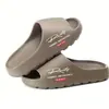 Sandálias Slip-On Populares Transfronteiriças para o Verão, Nova Moda Masculina Tendência para Exterior, Praia, Casa e Banho, Solado Grosso Atacado