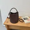 Bolsa de Ombro Retro de Alto Valor Nova Coleção Outono 2026 Cor Sólida Moda Personalidade Bolsa de Ombro Único para o Dia a Dia Bolsa Transversal